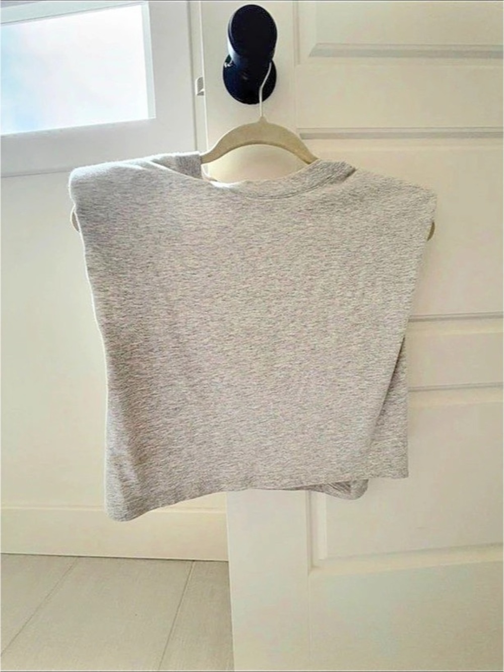Babaton Shoulder Pad Top